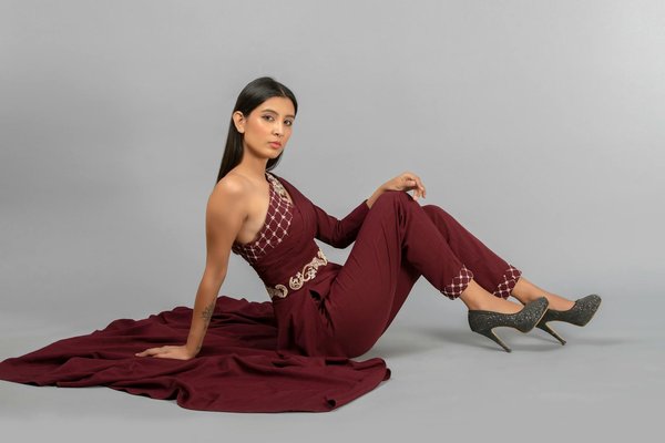 5 Must-Have Accessoires de Mode Incontournables pour Vos Voyages