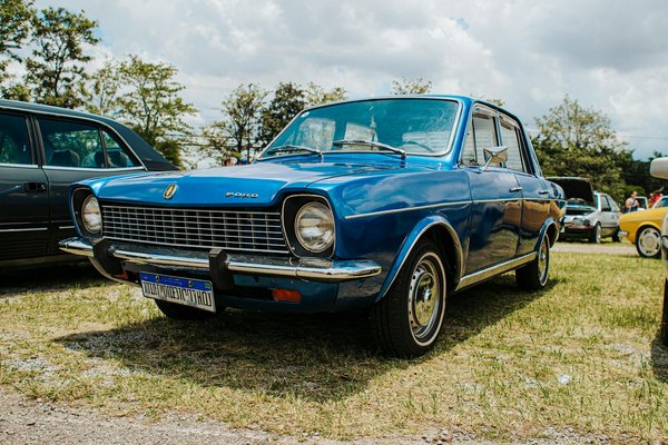 « 10 Astuces Infaillibles pour Instaurer une Ambiance Cocooning Naturelle dans Votre Salon »